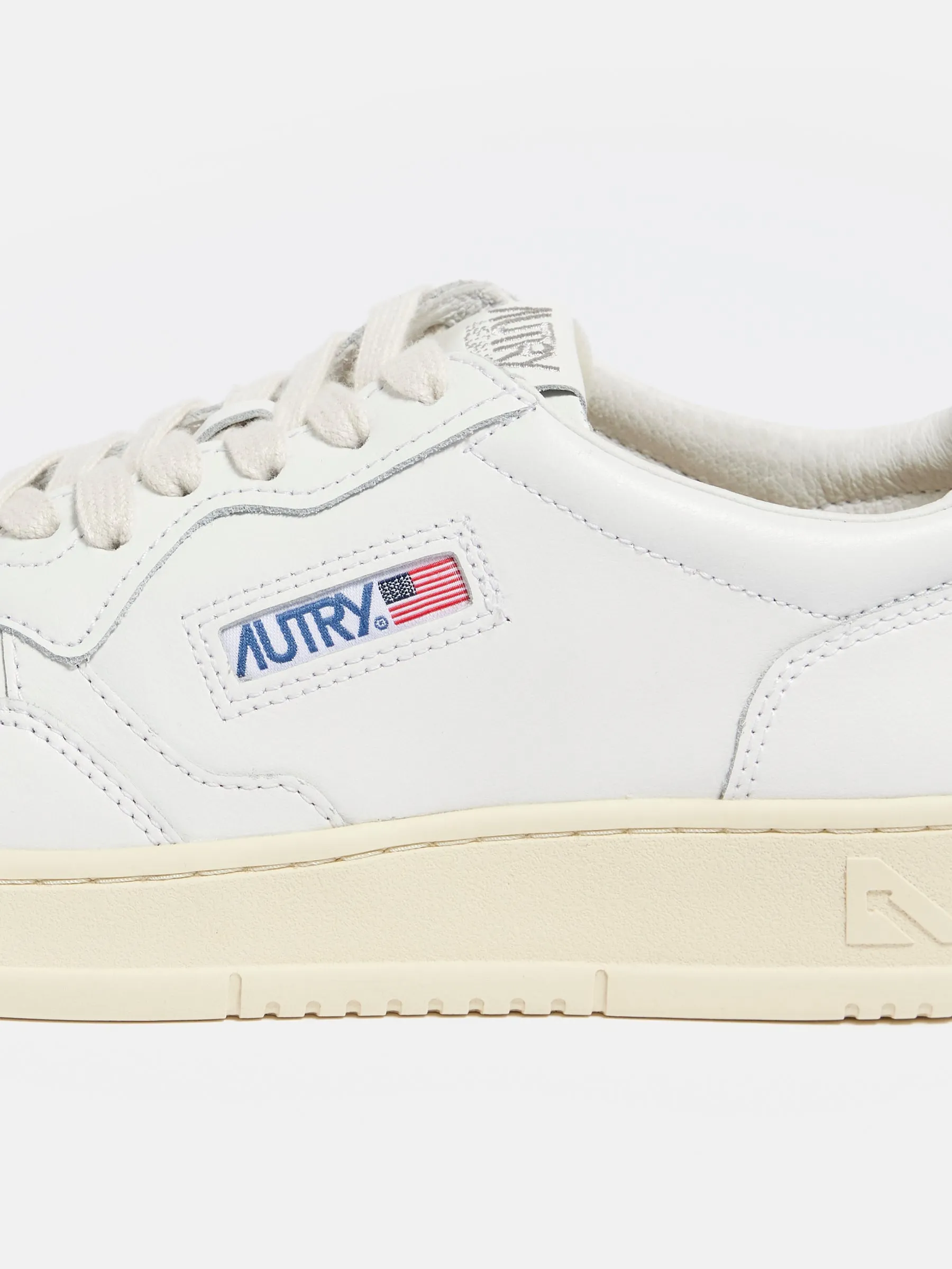 AUTRY | MEDALIST LOW SNEAKERS FOR WOMEN