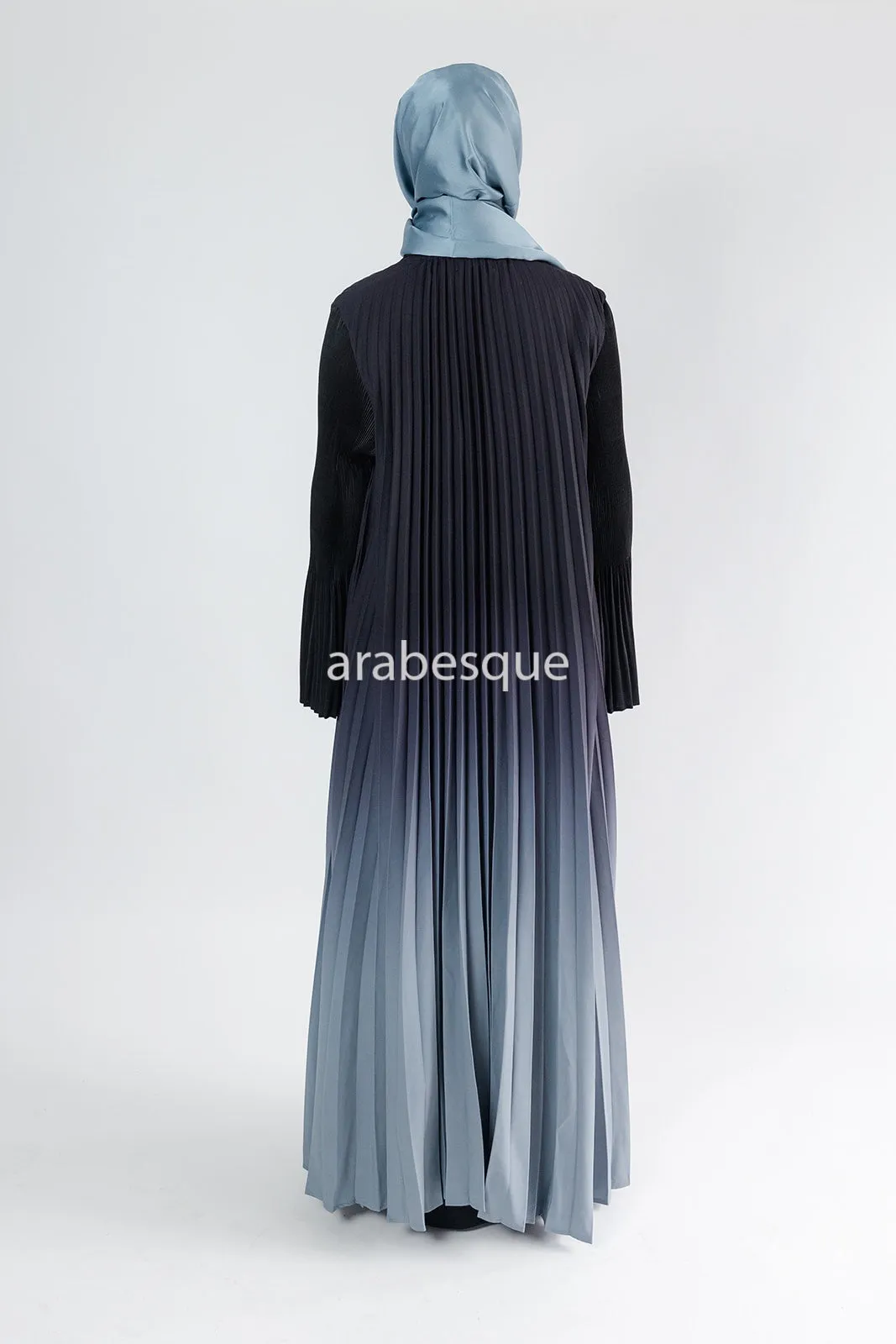 Luxury Pleated Ombre Open Abaya