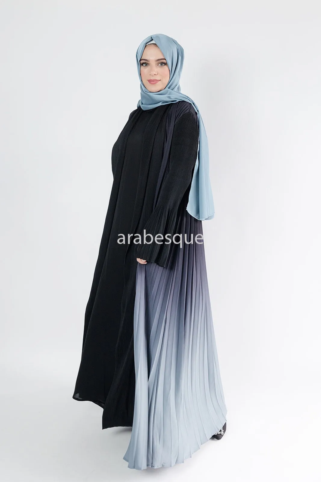 Luxury Pleated Ombre Open Abaya