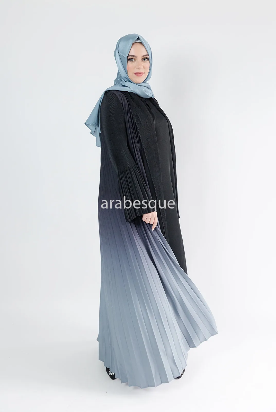 Luxury Pleated Ombre Open Abaya