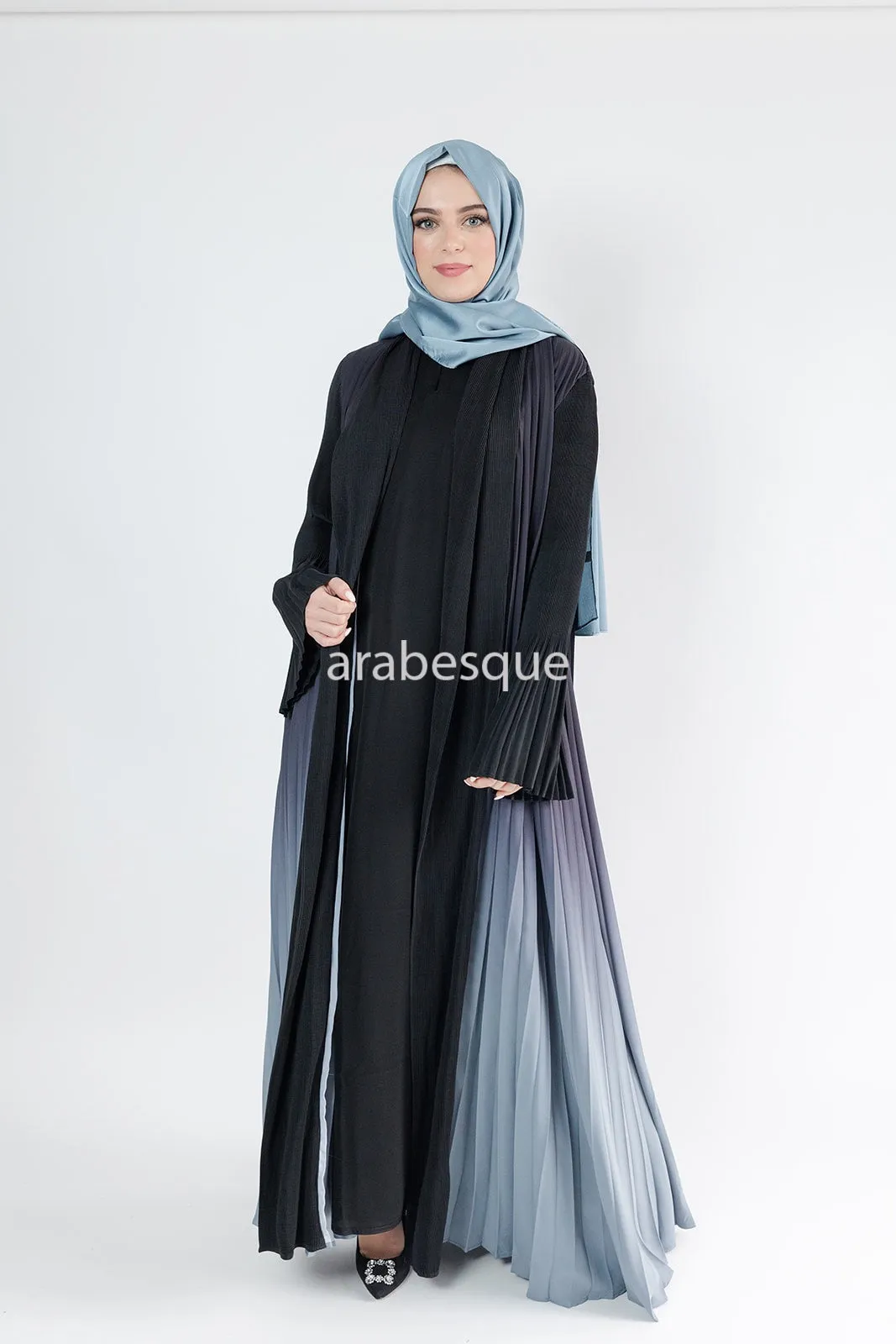 Luxury Pleated Ombre Open Abaya