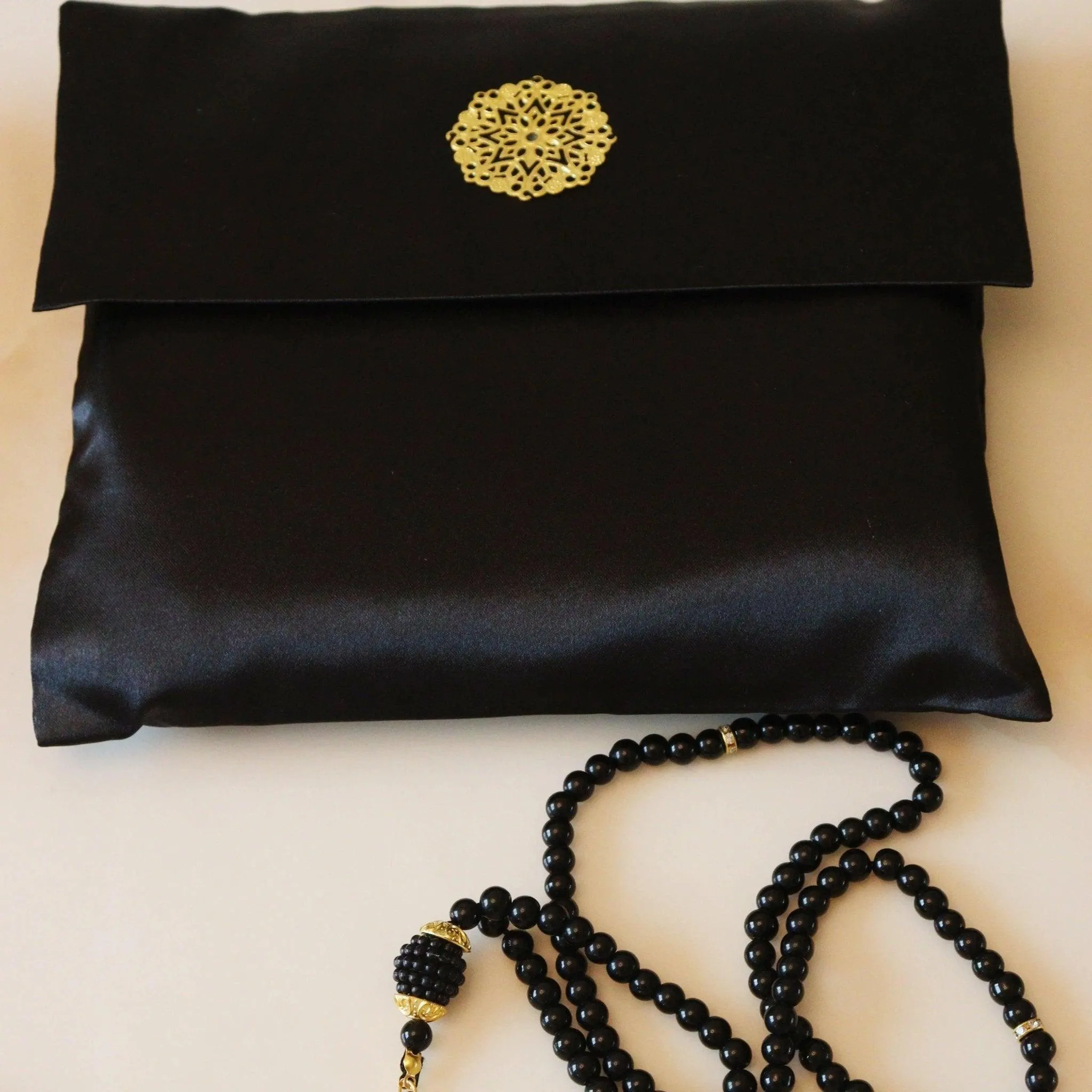 MR048 Luxury Prayer Mat and Tasbeeh Set